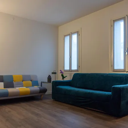 Duplex A Due Passi Dal Centro شقة